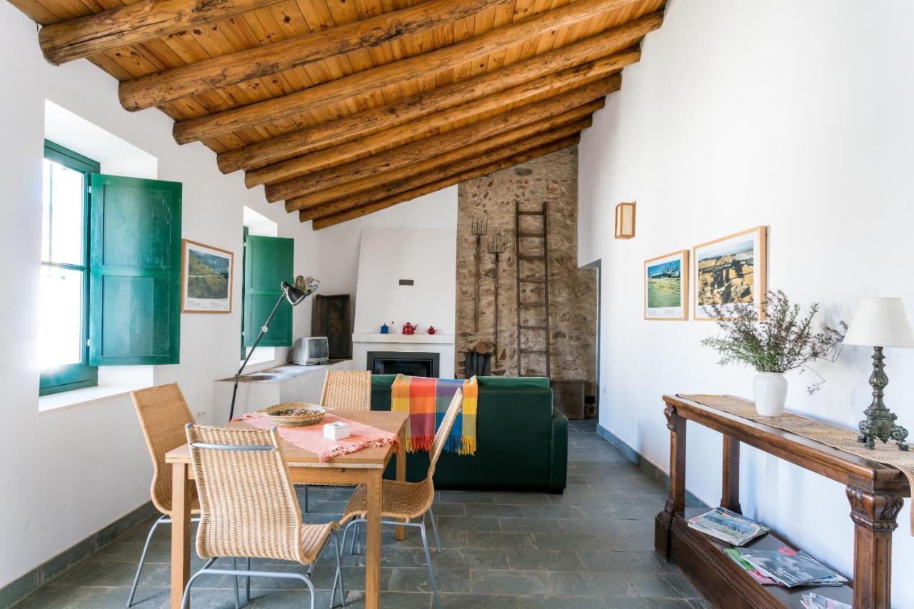 Casa Del Ingeniero , Alberca 4 Hab 8 Pers 3 Chimeneas Con Horno Country house Puerto de la Laja